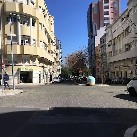 Park Avenue Vieira *